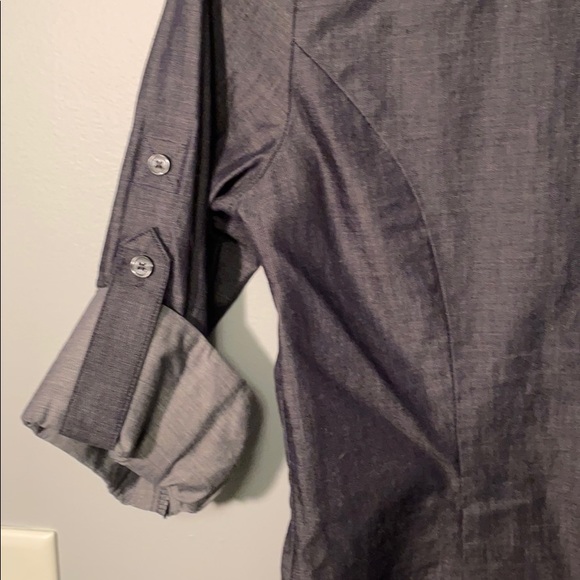XS express button down with rolled sleeves - Picture 3 of 3
